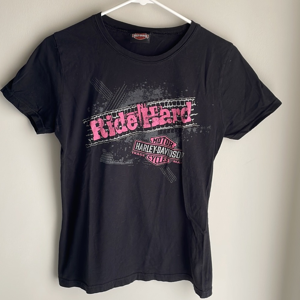 Harley-Davidson Vintage Ride Hard black & Pink tee- size Large
